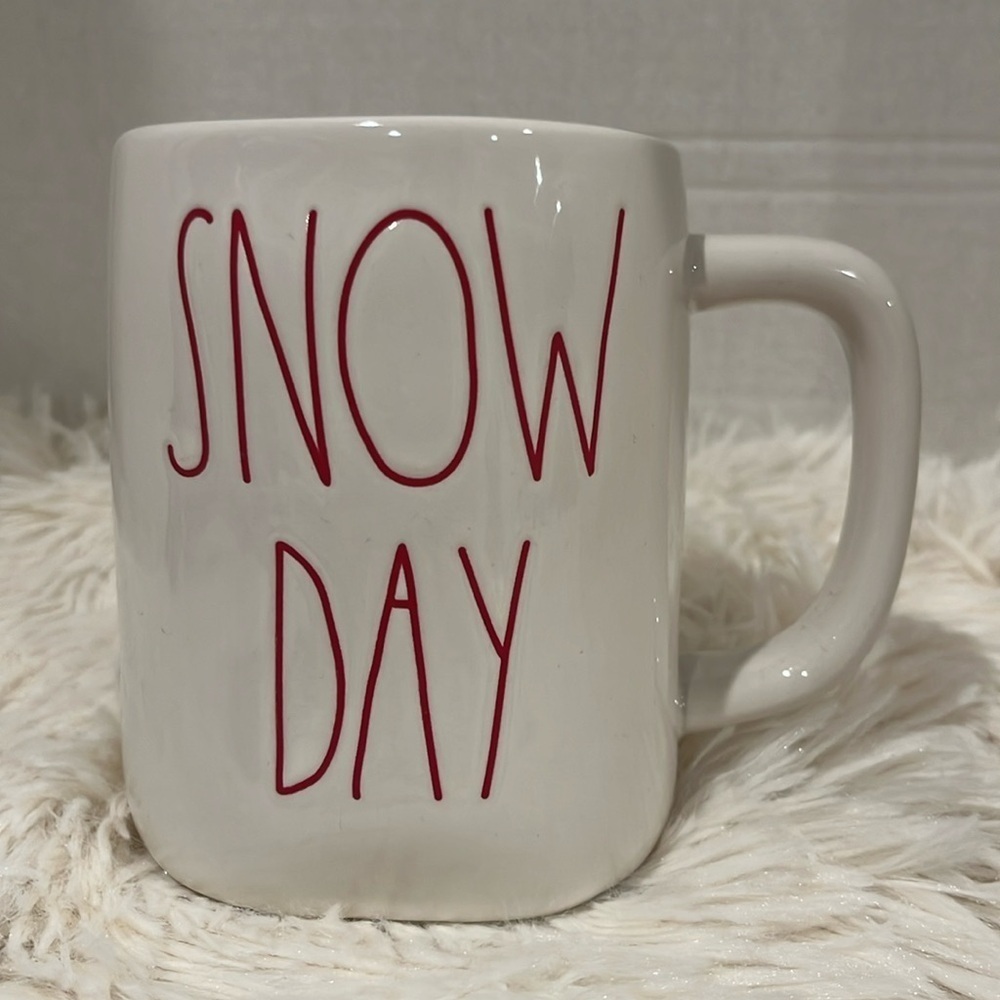 Rae Dunn white SNOW DAY mug, large red letters Christmas holiday season.